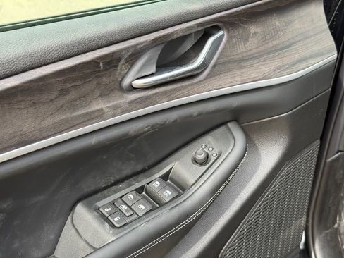New 2026 Jeep Grand Cherokee Altitude AWD/4WD image 10