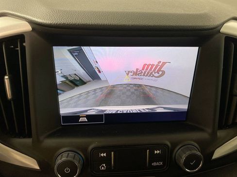 Used 2023 GMC Terrain SLE w/ Driver Convenience Package image 17
