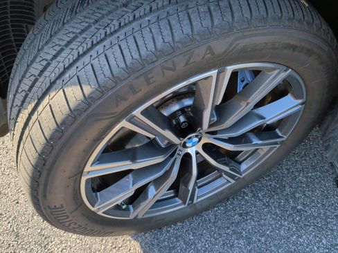 Used 2025 BMW X5 sDrive40i w/ Executive Package RWD image 13