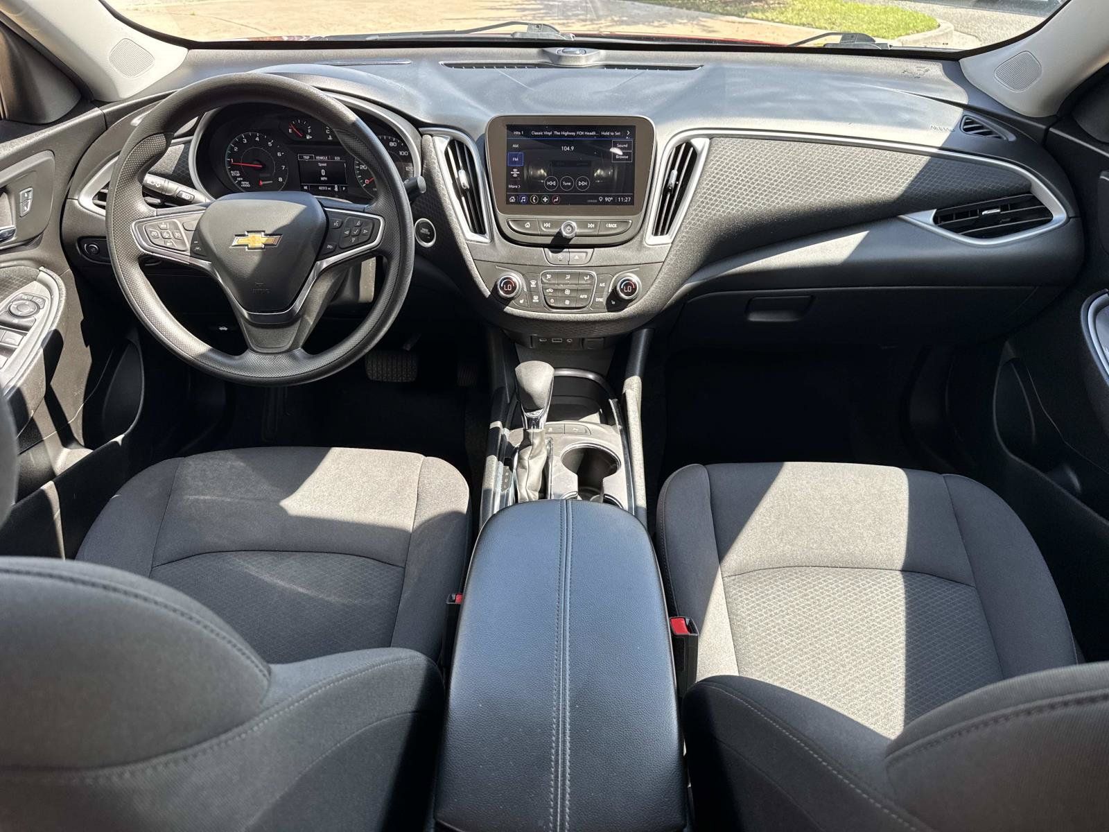 Used 2025 Chevrolet Malibu LT FWD image 20