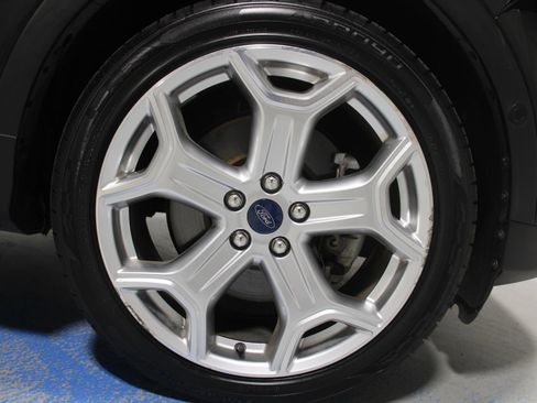 Used 2019 Ford Escape Titanium image 27