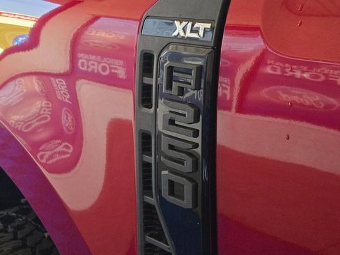 New 2026 Ford F250 XLT w/ XLT Premium Package image 30