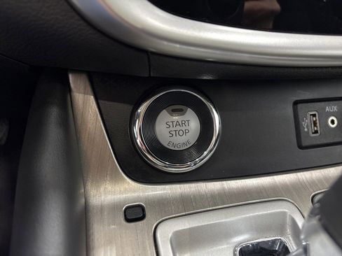 Used 2018 Nissan Murano S image 23
