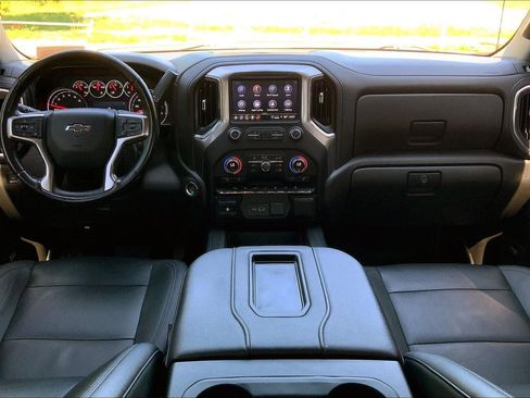 Used 2021 Chevrolet Silverado 1500 LT Trail Boss w/ LT Trail Boss Premium Package image 15