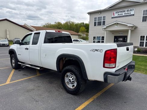 Used 2011 GMC Sierra 2500 W/T AWD/4WD image 9