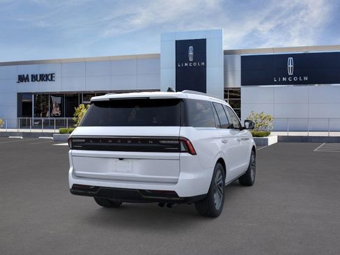 New 2025 Lincoln Navigator Reserve image 7