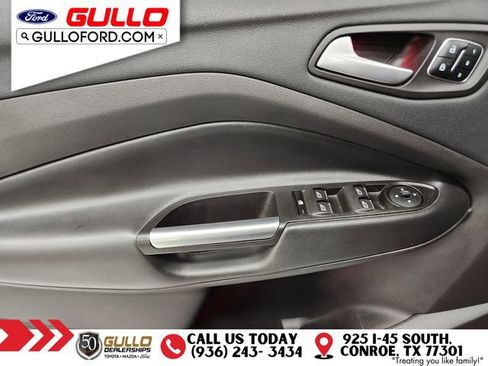 Used 2017 Ford Escape Titanium image 19