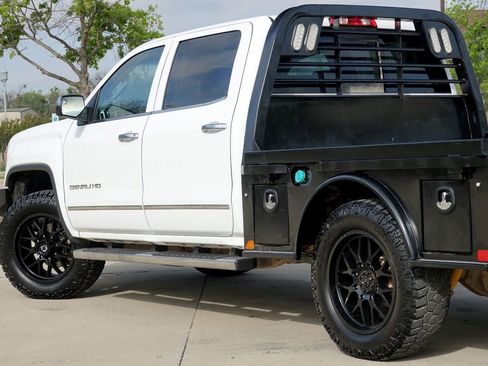 Used 2015 GMC Sierra 2500 Denali w/ Duramax Plus Package image 19