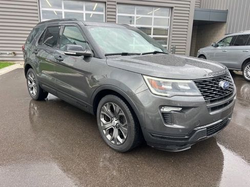 Used 2018 Ford Explorer Sport w/ Equipment Group 401A image 3