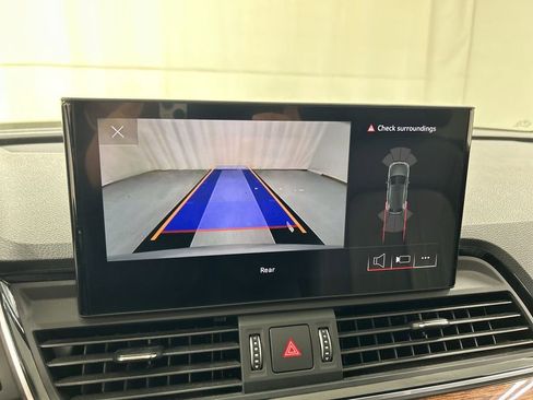 Used 2022 Audi Q5 2.0T Premium w/ Convenience Package image 15