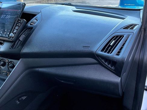 Used 2016 Ford Transit Connect XLT image 18