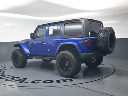 Used 2018 Jeep Wrangler Unlimited Rubicon w/ Dual Top Group AWD/4WD image 19