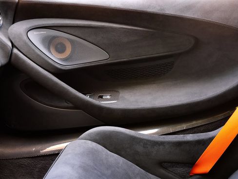 Used 2019 McLaren 600LT RWD image 14