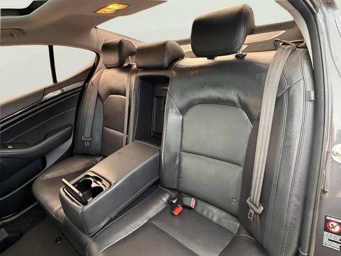 Used 2016 Kia Cadenza Premium FWD image 38
