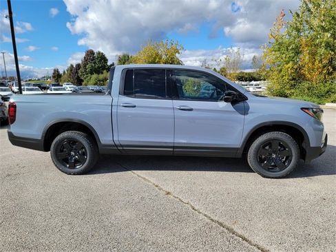 New 2026 Honda Ridgeline Black Edition image 7