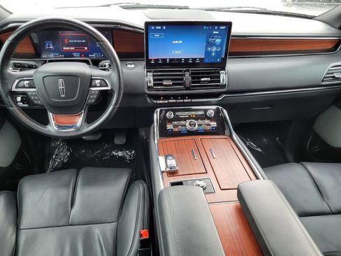 Used 2024 Lincoln Navigator Reserve AWD/4WD image 24