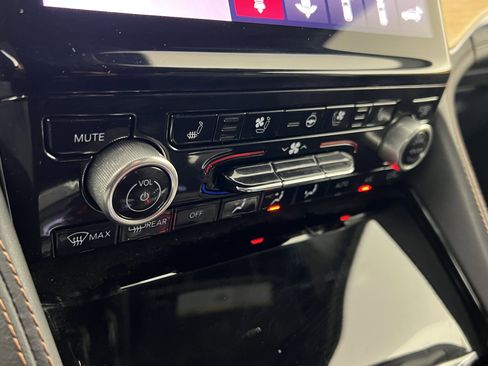 Used 2021 Jeep Grand Cherokee L Summit image 33