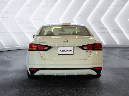 Used 2025 Nissan Altima 2.5 SV FWD image 5