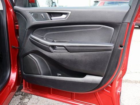 Used 2024 Ford Edge Titanium AWD/4WD image 9