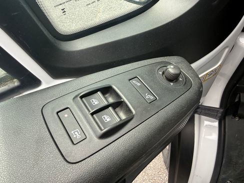 Used 2025 RAM ProMaster 2500 w/ Convenience Group FWD image 19