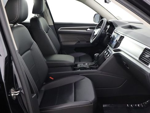 Used 2022 Volkswagen Atlas SE FWD image 19