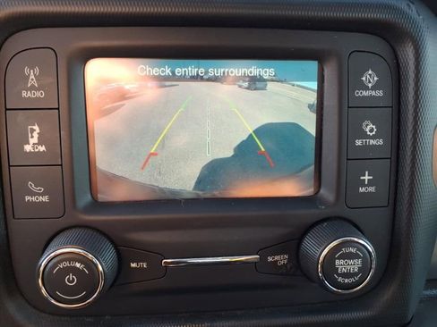 Used 2018 Jeep Wrangler Unlimited Sport image 26