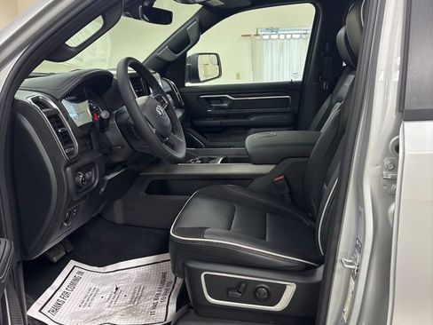 New 2026 RAM 1500 Laramie AWD/4WD image 10