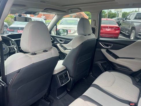 Used 2019 Subaru Forester Premium w/ All-Weather Package AWD/4WD image 15
