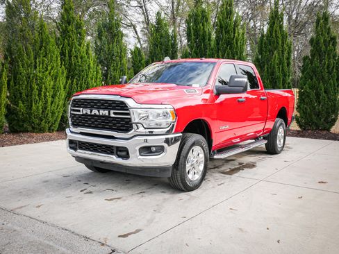 Used 2024 RAM 2500 Big Horn w/ Bed Utility Group image 5