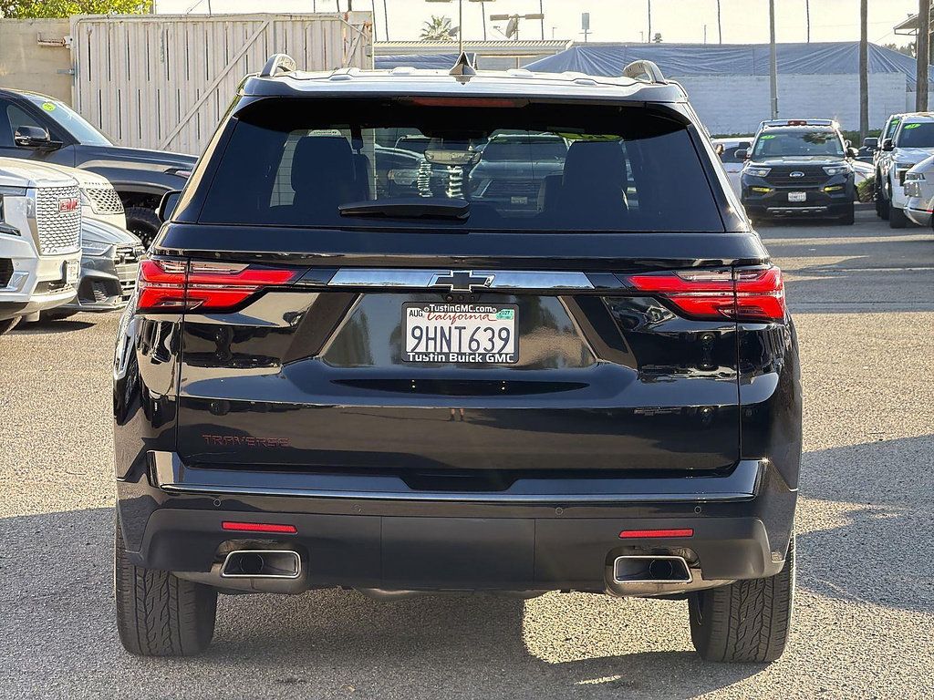 Used 2023 Chevrolet Traverse Premier w/ Redline Edition FWD image 6