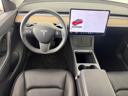 Used 2021 Tesla Model Y Long Range AWD/4WD image 14