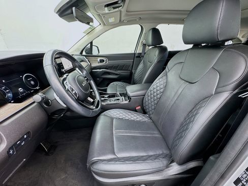 Used 2023 Kia Sorento SX Prestige AWD/4WD image 13
