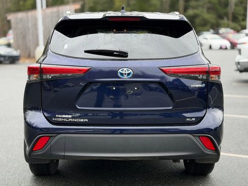 Used 2022 Toyota Highlander XLE image 4