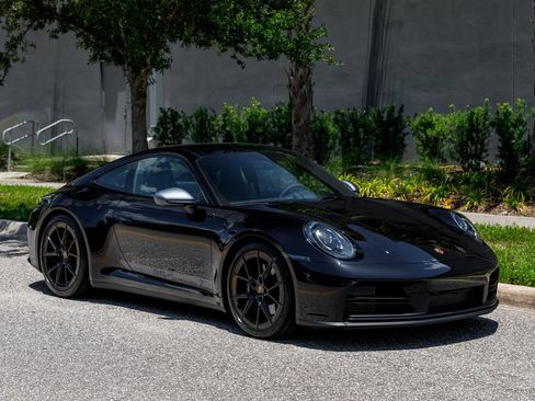 Used 2026 Porsche 911 Carrera T RWD image 1