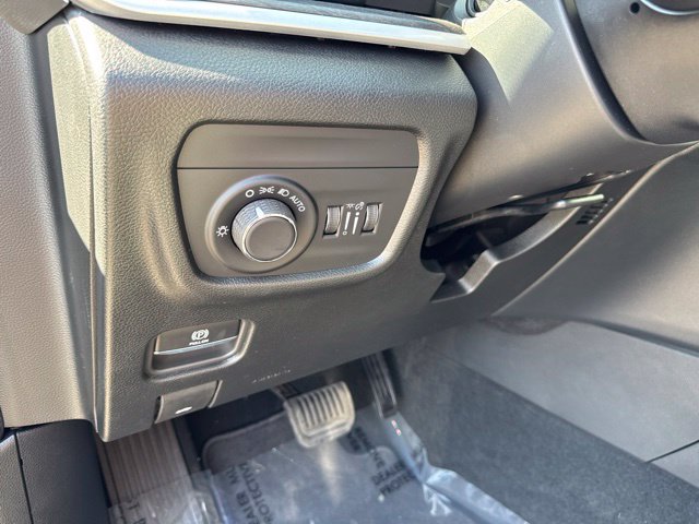 New 2026 Jeep Grand Cherokee Altitude AWD/4WD image 15
