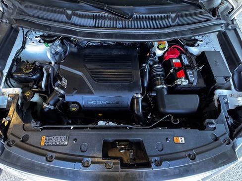 Used 2019 Ford Explorer Platinum image 16