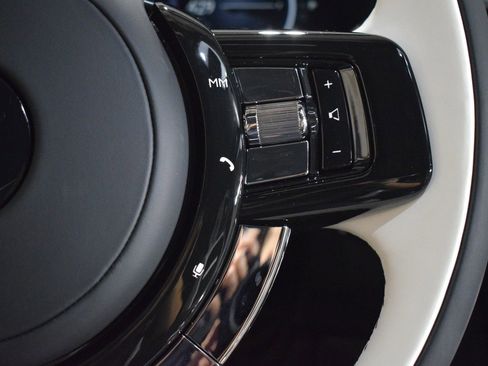New 2026 Rolls-Royce Cullinan AWD/4WD image 31