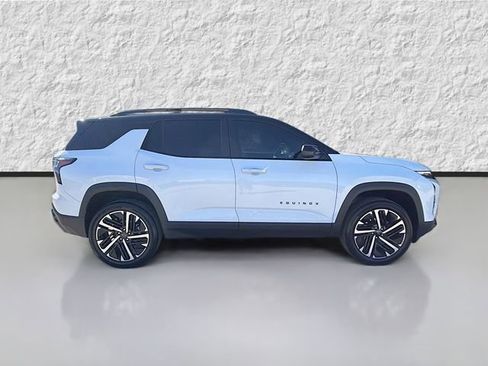 Used 2026 Chevrolet Equinox RS w/ Convenience Package III image 2