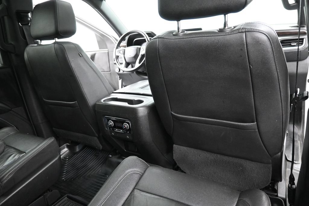 Used 2022 Chevrolet Suburban LT w/ LT Signature Plus Package AWD/4WD image 24
