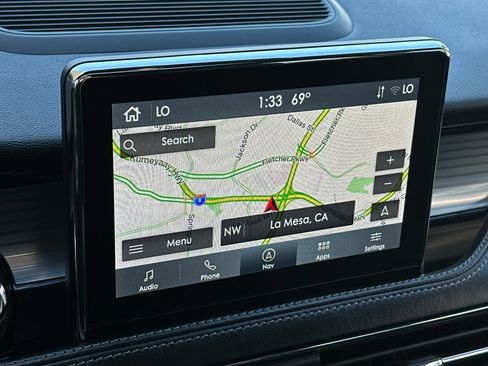 Used 2022 Lincoln Corsair FWD w/ Premium Package image 18