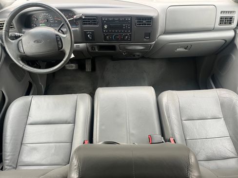 Used 2002 Ford F350 Lariat image 16