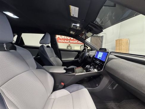 Used 2023 Subaru Solterra AWD image 9