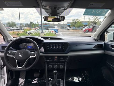 Certified 2023 Volkswagen Taos SE AWD/4WD image 13