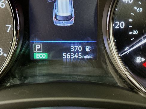 Used 2019 Nissan Rogue SV FWD image 19