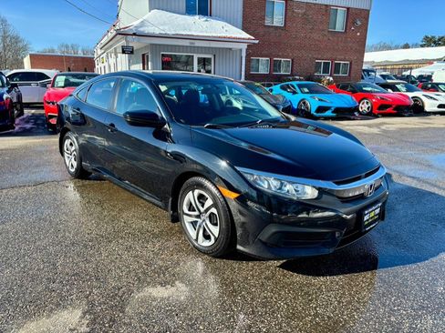 Used 2018 Honda Civic LX image 3