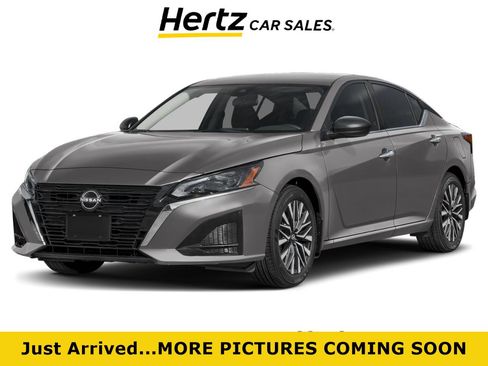 Used 2025 Nissan Altima 2.5 SV FWD image 1