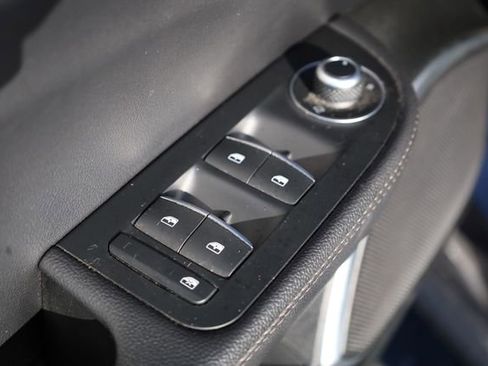 Used 2018 Alfa Romeo Giulia AWD image 15