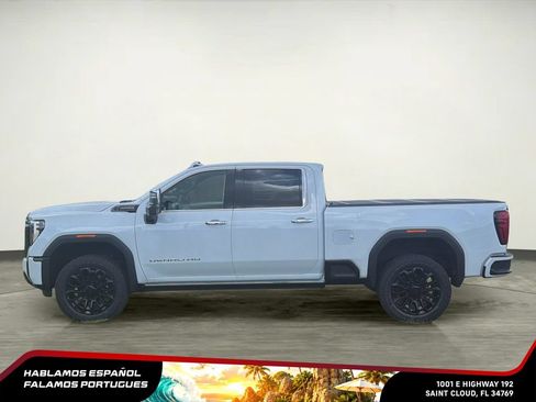 New 2026 GMC Sierra 2500 Denali Ultimate AWD/4WD image 3
