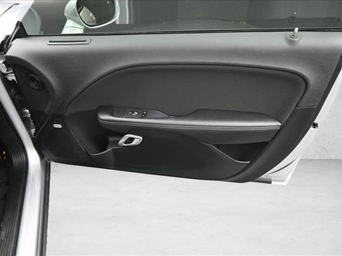 Used 2022 Dodge Challenger R/T Scat Pack w/ Driver Convenience Group RWD image 25