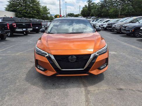 Used 2022 Nissan Sentra SR w/ SR Premium Package FWD image 9